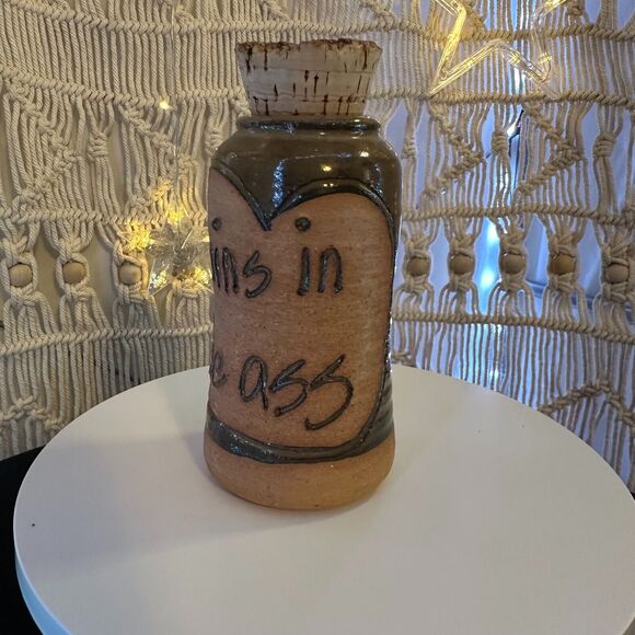 Vintage Pottery Crock with Cork Lid says "Pains in the Ass" made in USA 1980's - Picture 5 of 9